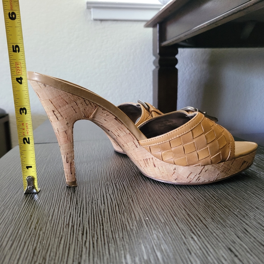 Marc Fisher | Leather Tan High Heel Cork Shoes W/ Buckle Macys - Picture 3 of 17